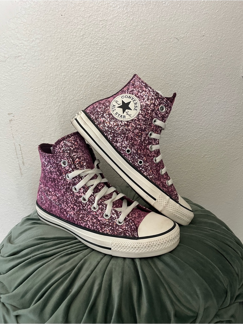 Converse CTAS Chuck Taylor All Star Hi Orchid Abyss Glitter Pink High Top Womens